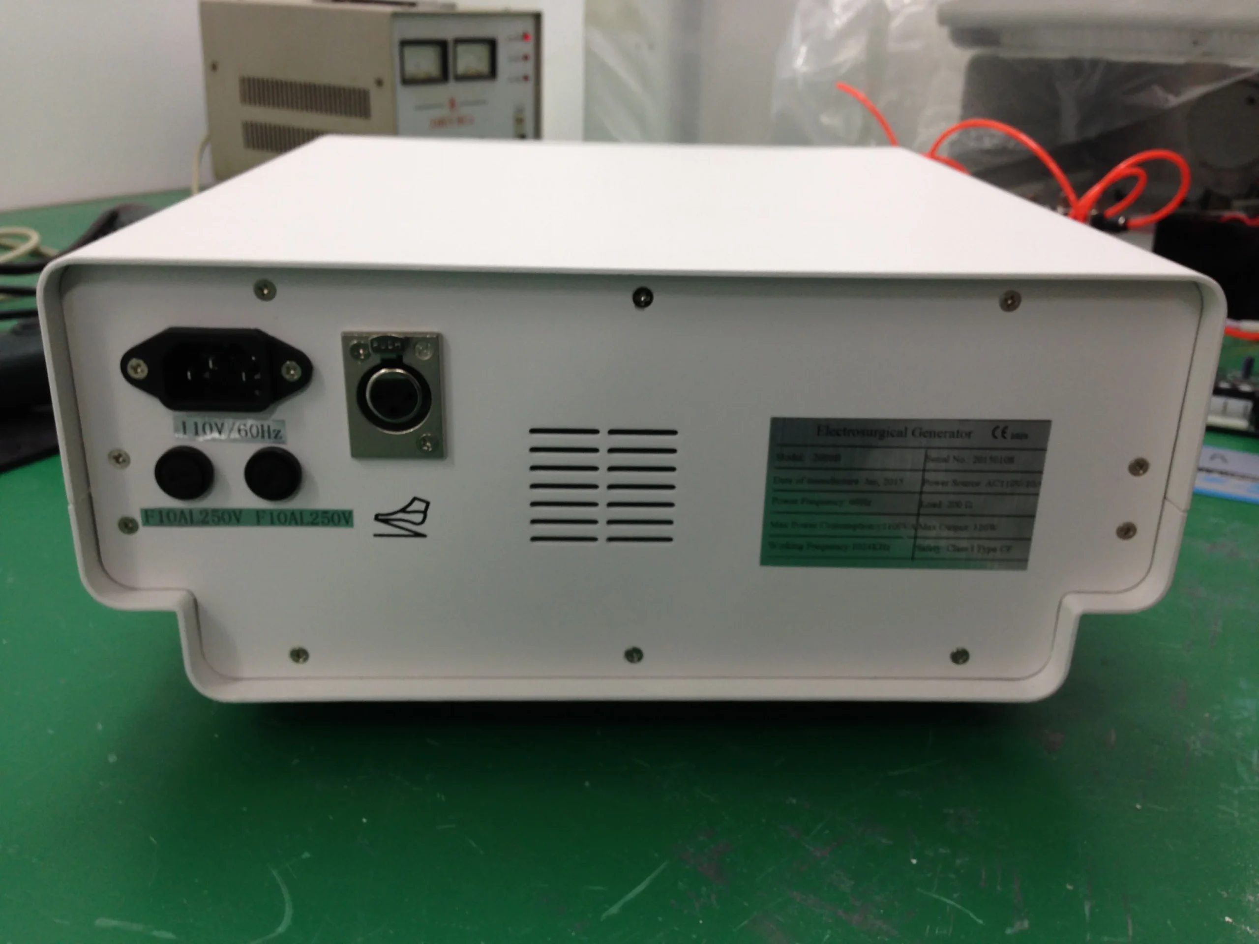 Portable Electrosurgical Generator CV-2000B Bipolar Coagulator by China Manufacturer