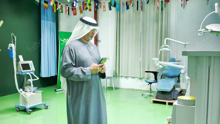 UAE guests looking at anesthesia machines
