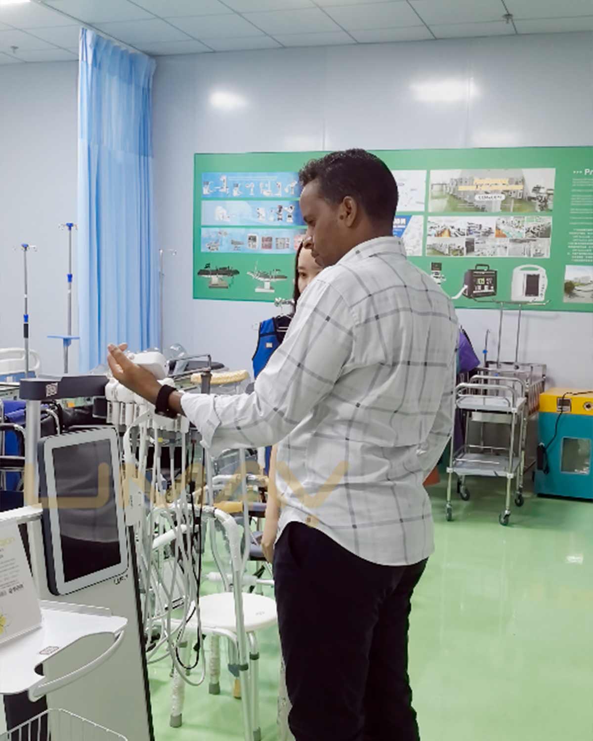 UMY Medical client visit photo 12